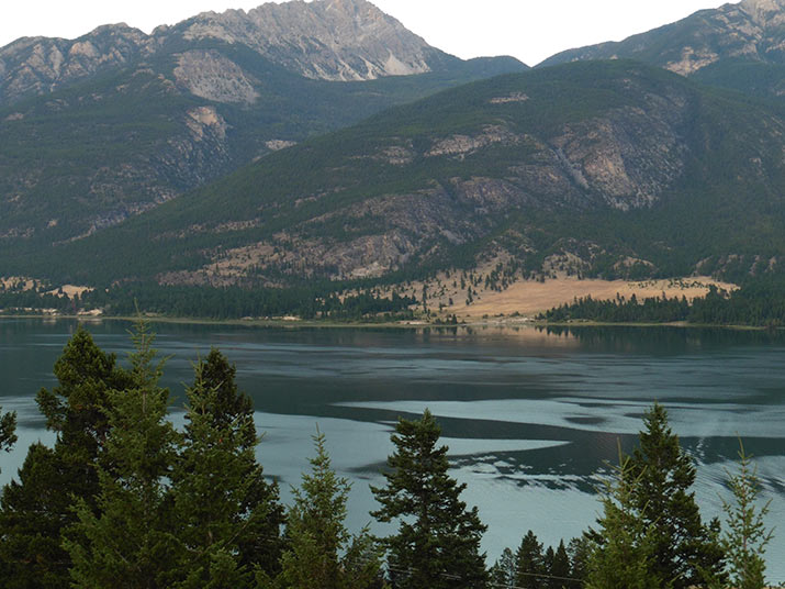rocky mountain lake